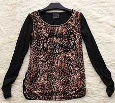 穿越時光的時尚寶典 千百惠外貿精品服飾店，零售業的獨特風景線